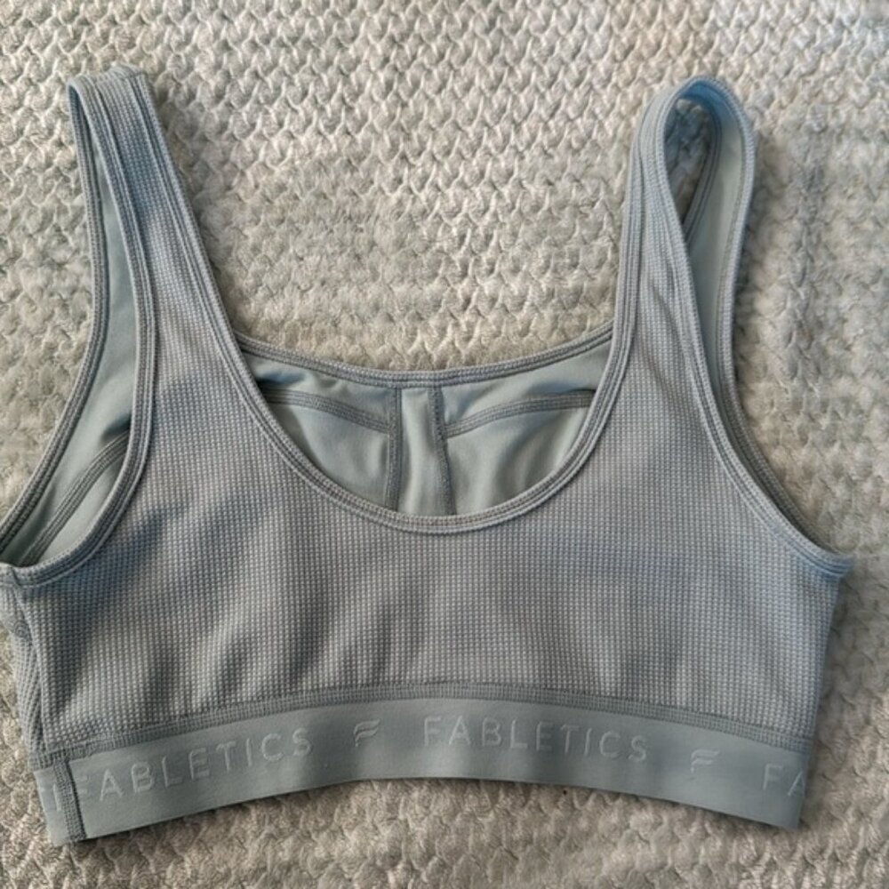Fabletics Active Set Aqua - Picture 2 of 11